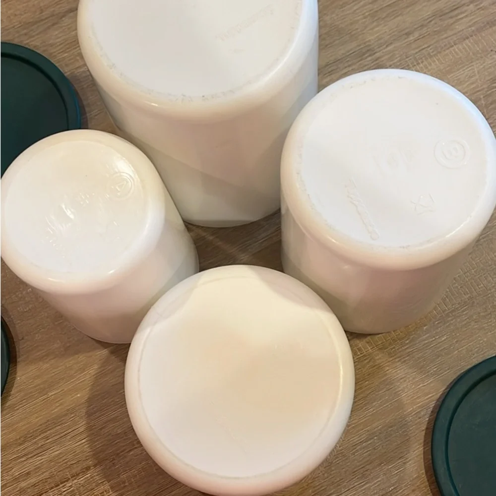 Tupperware Canister Set